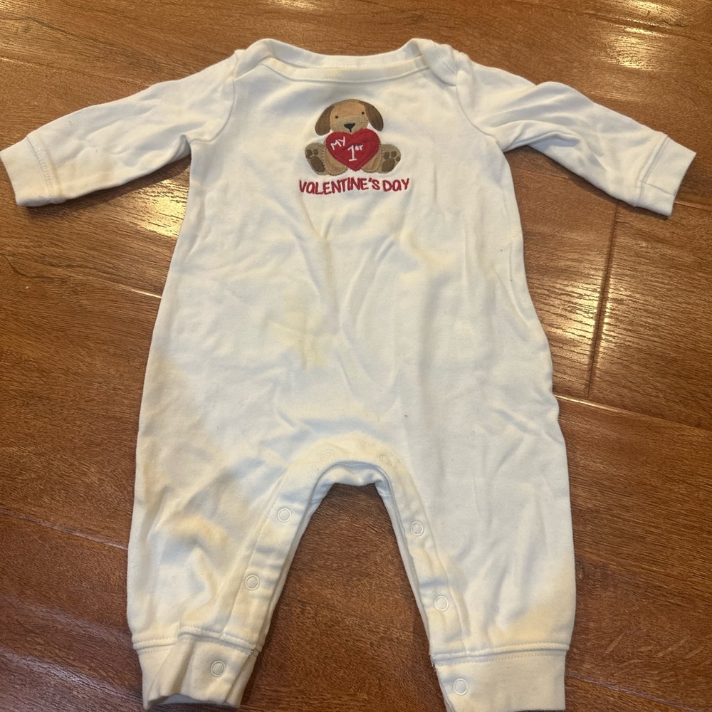 Gymboree White Valentine's Day Baby Footie